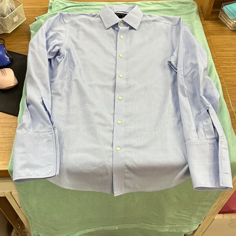 Banana Republic Men's Casual Button Down Shirts - bundle of 7 shirts